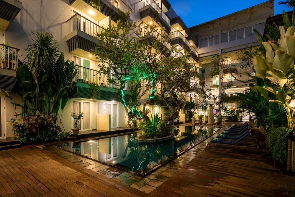 Eden Hotel Кута Екстер'єр фото