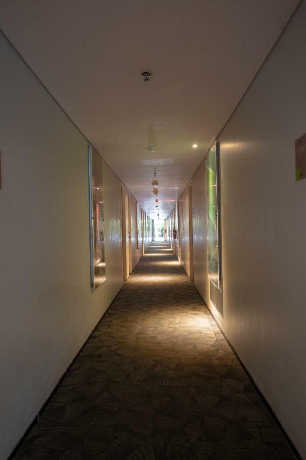 Eden Hotel Кута Екстер'єр фото